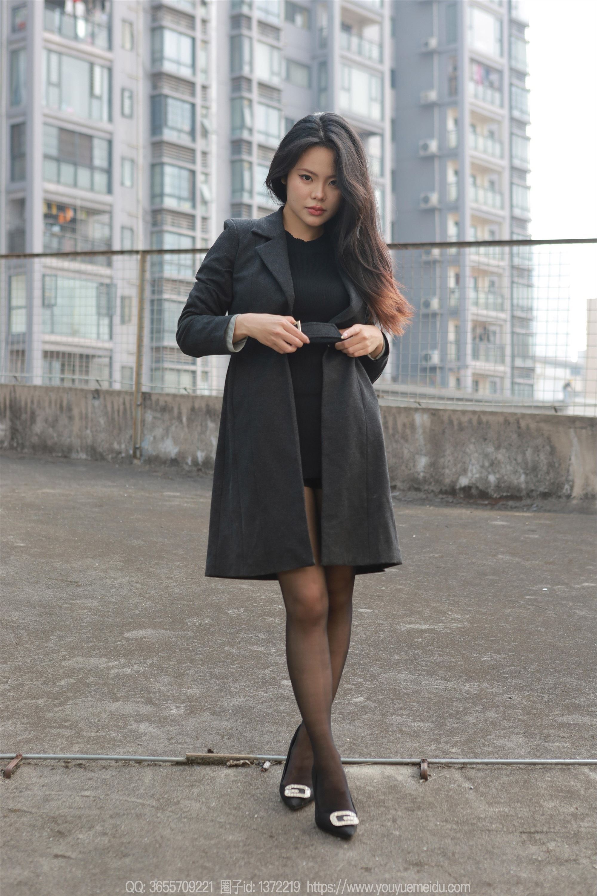 IESS异思趣向  2025.01.02 丝享家 1940 兔兔《黑丝女人》